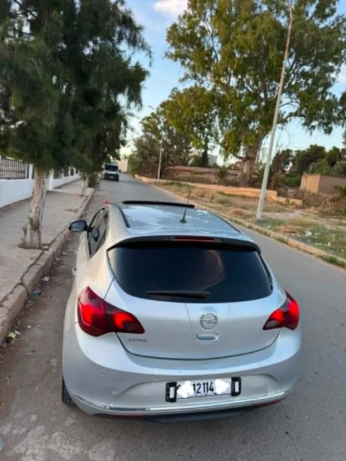 Opel Astra 2014 COSMO