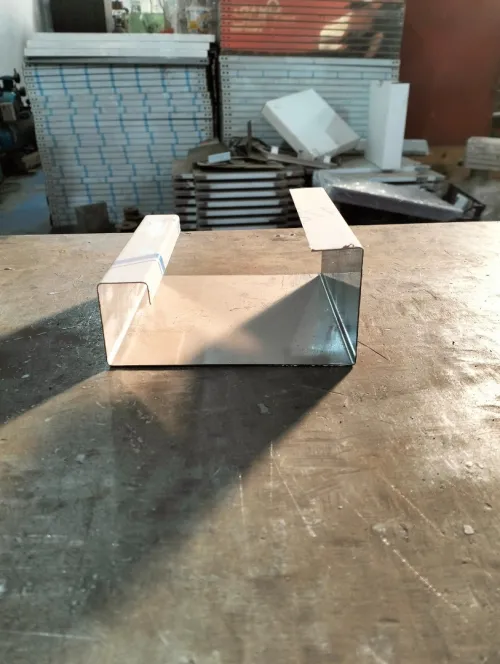 Découpe, Poinçonnage, Pliage, Soudage, Assemblage, Finition