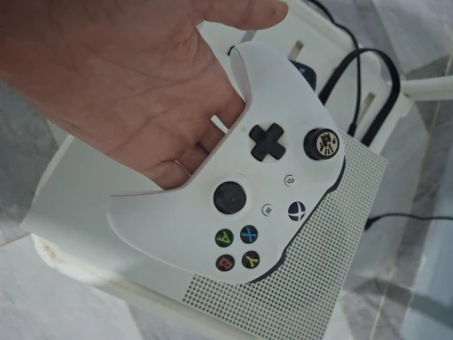 Xbox one s 1T 