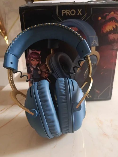 Logitech g pro x edition league of legends ORIGINAL NEUF JAMAIS UTILISé