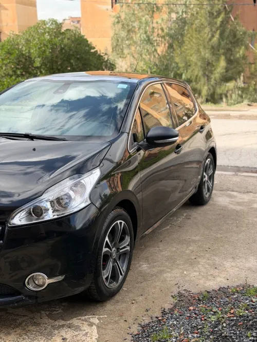 Peugeot 208 2013 Allure