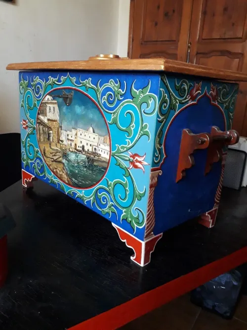 Très beau coffre style mauresque