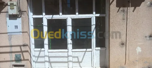 2 portes  فيترينا ألمنيوم 
