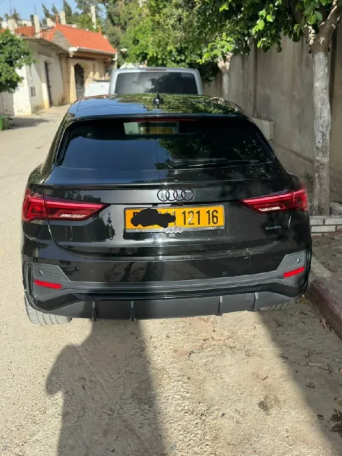 Audi Q3 2021 Q3