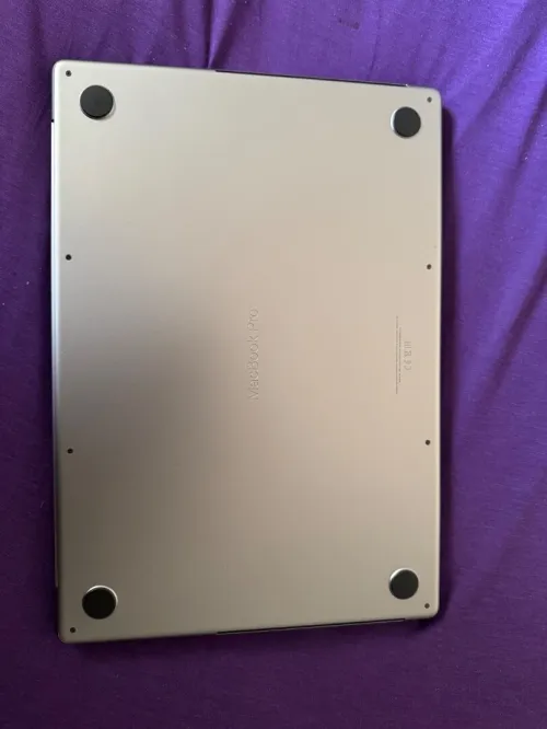 MacBook m2 pro 2023