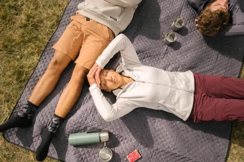 Bouteille inox isotherme avec filtre à thé 1L, de randonnée et camping