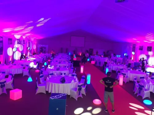 location de mobiliers lumineux pour événements