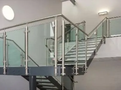 زجاج مريا الومنيومcabine douche façade en verre