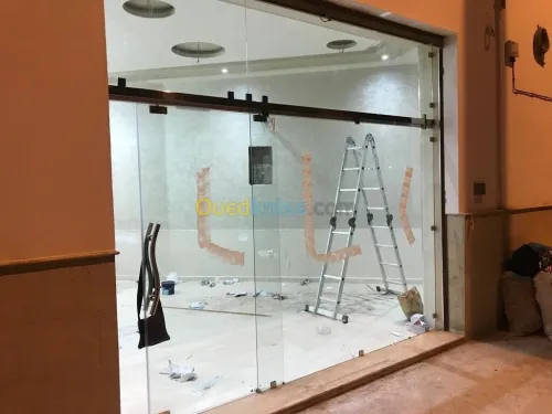 زجاج مريا الومنيومcabine douche façade en verre