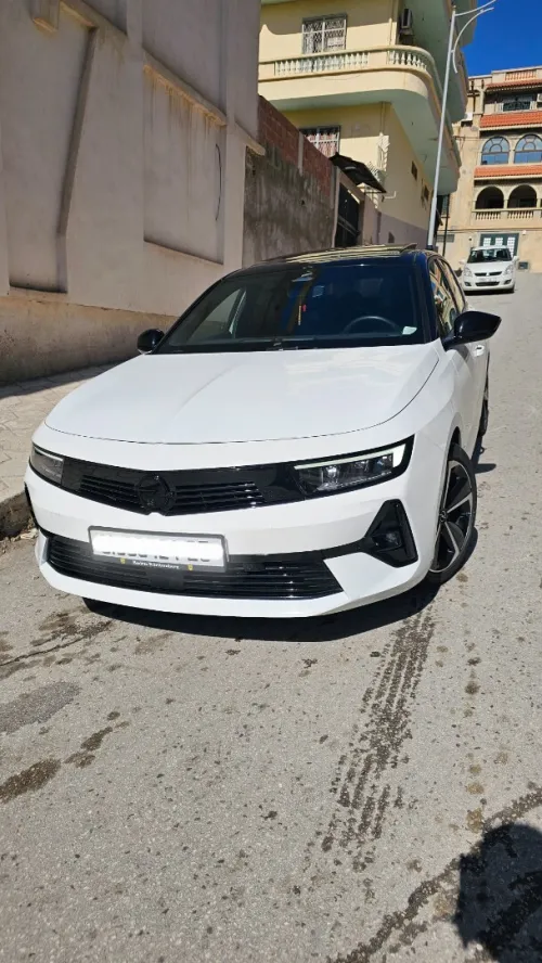 Opel Astra 2024 GS Line golf volkswagen 1