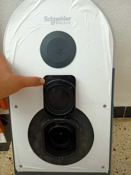 Borne de recharge de véhicule électrique evb3s22n4 EVlink Pro AC schneider 22kw