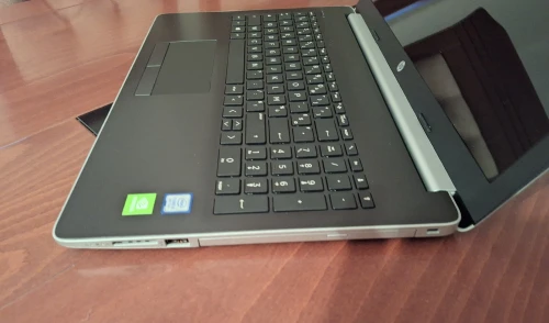 Laptop HP 15 Neuf sous emballage (i5 8è / 8 Go / 1 To / Nvidia)