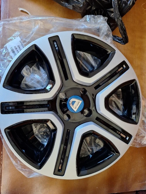 Enjoliveur d'origine Dacia Sandero 16" - neuf