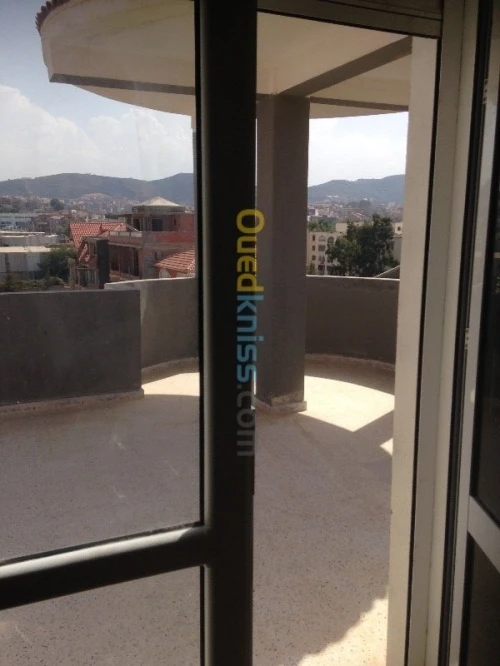 Location Appartement F4 Jijel Jijel