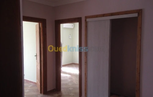 Location Appartement F4 Jijel Jijel