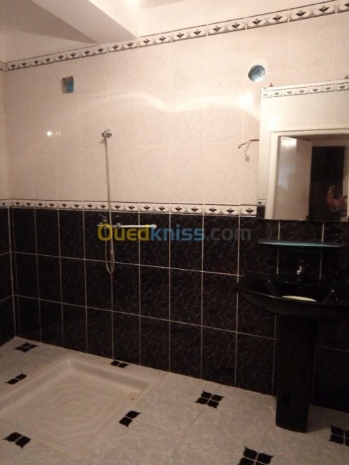 Location vacances Appartement F3 Tizi Ouzou Azeffoun