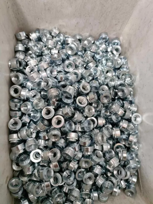 BOULONNERIE VISSERIE FIXATION 