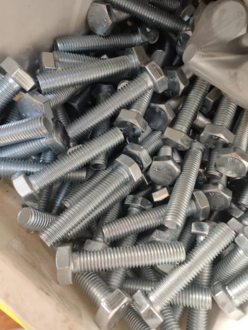 BOULONNERIE VISSERIE FIXATION 