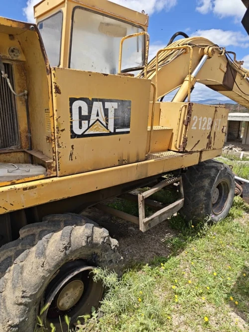 Caterpillar 212 1992