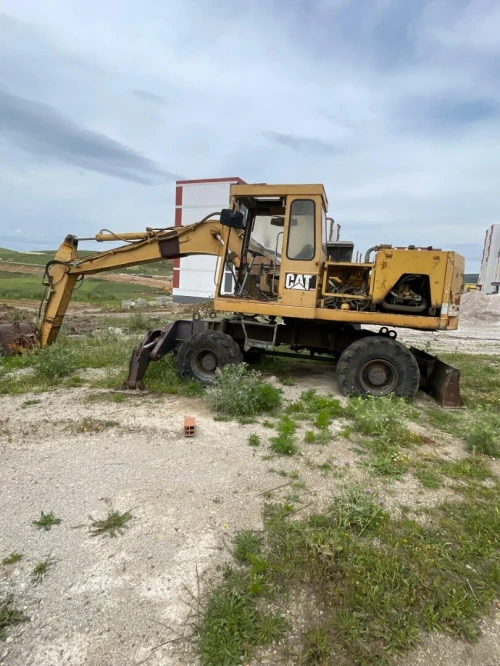 Caterpillar 212 1992