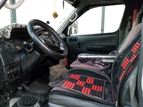 Nissan Urvan 2012