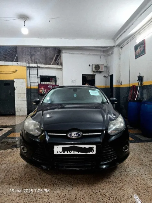 Ford Focus 5 portes 2013 Titanium
