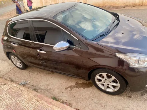Peugeot 208 2013 Allure