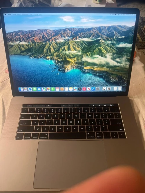APPELE MacBooK Pro 15 - 2017 Touch bar
