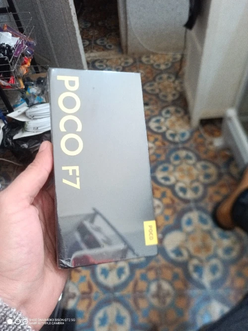 Poco F7