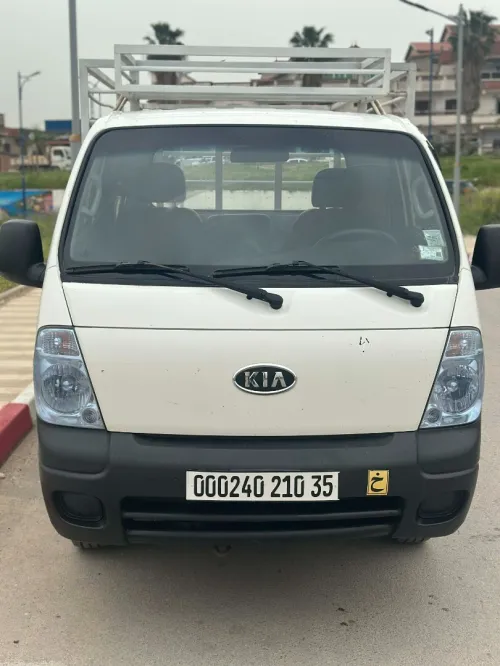 Kia K3000s 2010