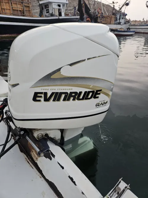 Bateaux cap camarat 6.95