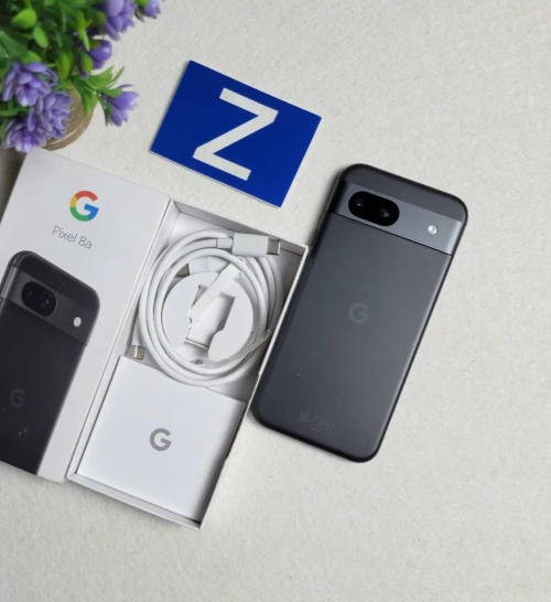 Google Pixel 8a avec boite