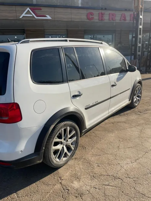 Volkswagen Touran 2016 cross touran