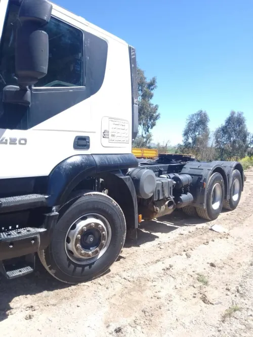 iveco trakker 2012