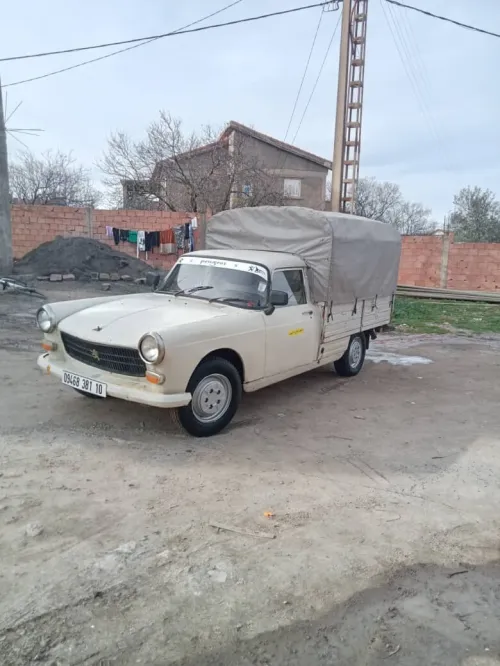 Peugeot 404 1981 Baché
