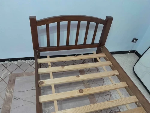 Lit une place et demi + Matelas
