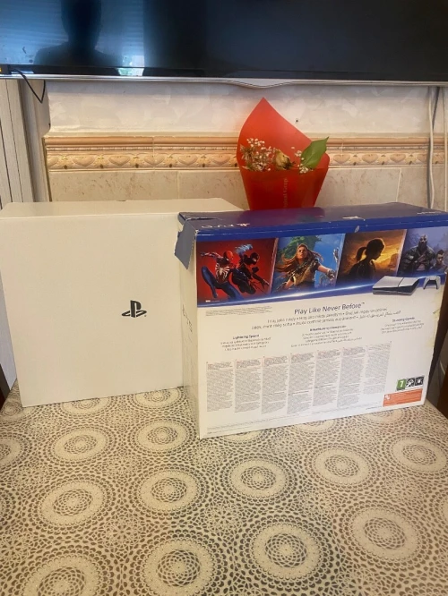 PlayStation 5 Slim avec tous les accessoires 