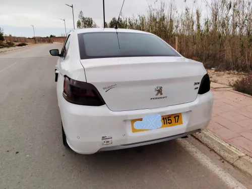 Peugeot 301 2015 pack luxe 