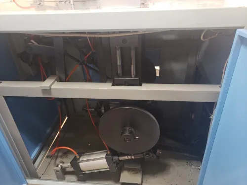 Machine de fabrication de gobelet