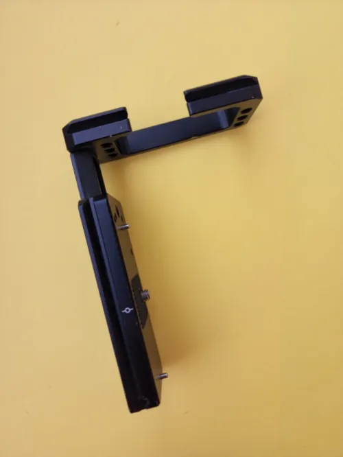 SMALLRIG L Bracket L Platine pour Canon R5 et R6 et R5