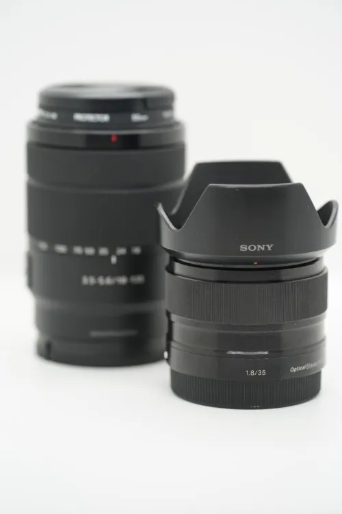 Sony E 35mm / 18-135mm
