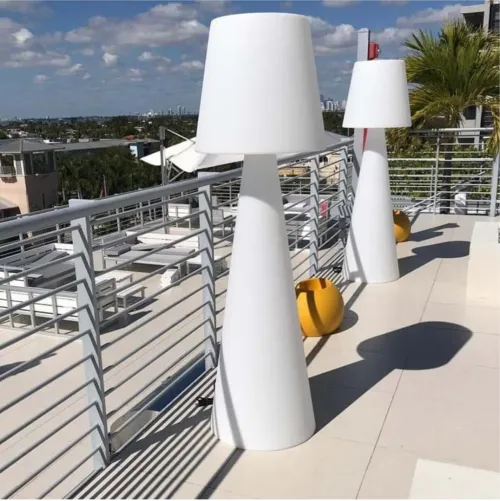Lampadaire LED