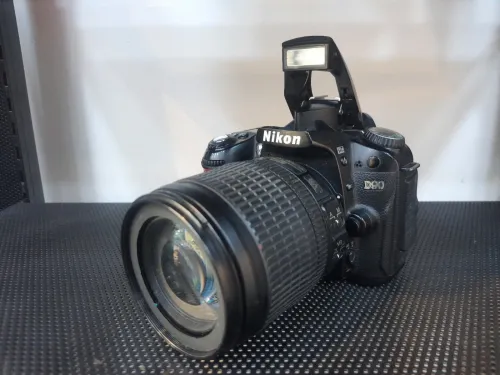 Camera Nikon D90 objectif 18-105mm