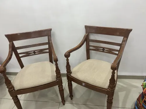 2 chaises tête à tête 