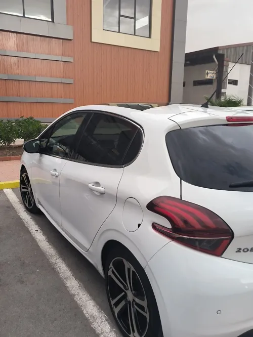 Peugeot 208 2018 Allure Facelift