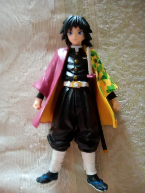 Figurines Naruto Kitsune Giyu tomioka Zenitsu 
