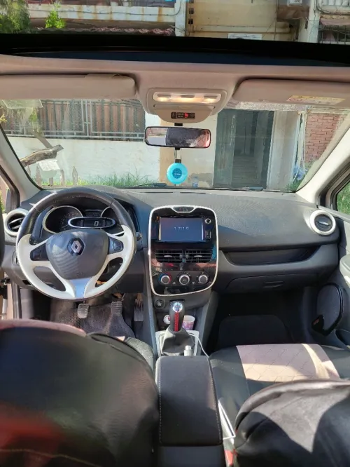 Renault Clio 4 2015 Ivory