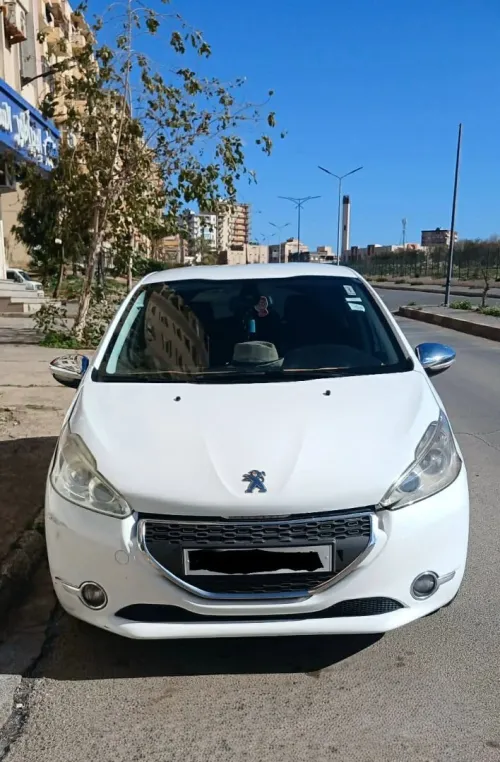 Peugeot 208 2014 Allure