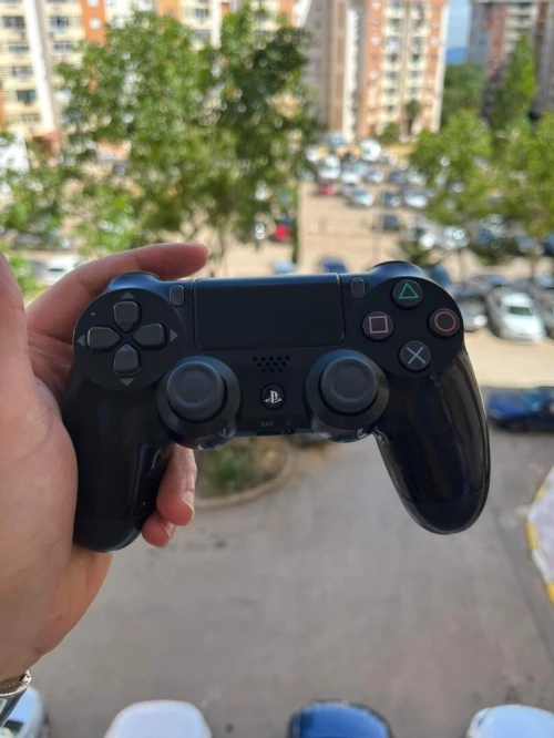 PS4 PRO 1TB