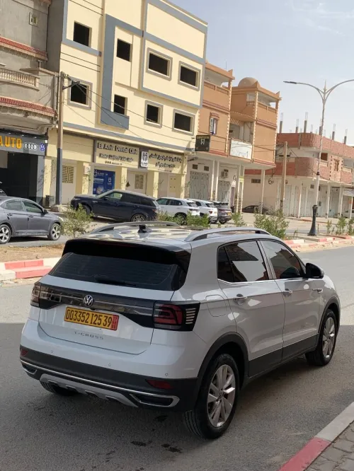 Volkswagen T-Cross 2025 Life